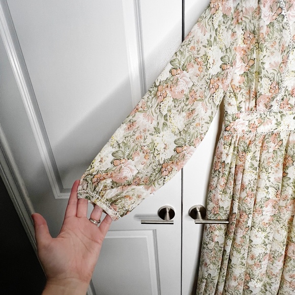 Ivy City Co. Bree Womens Ivory Peach Floral Long Sleeve Maxi Dress Size Medium - Picture 7 of 10